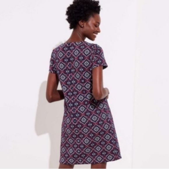 LOFT Jacquard Shift Dress. Navy - Burgundy Textured Fabric. EUC - Picture 9 of 10